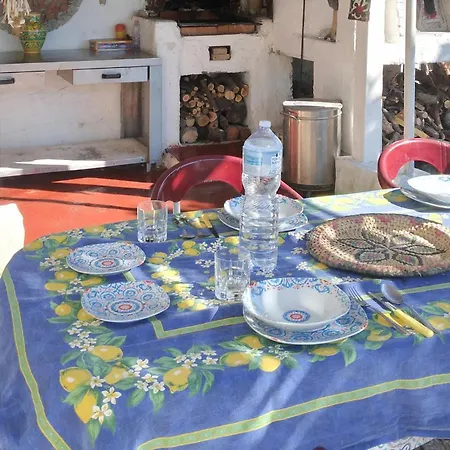 Amazing In Santa Teresa Di Riva With Kitchen