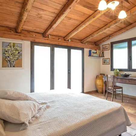 Amazing In Santa Teresa Di Riva With Kitchen Holiday home Capomulini